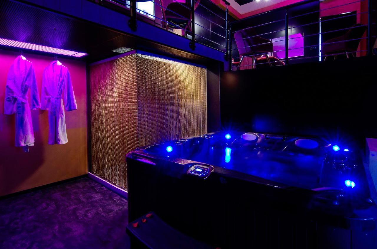 Mieuxqualhotel Jacuzzi Privatif Love Room 波尔多 外观 照片